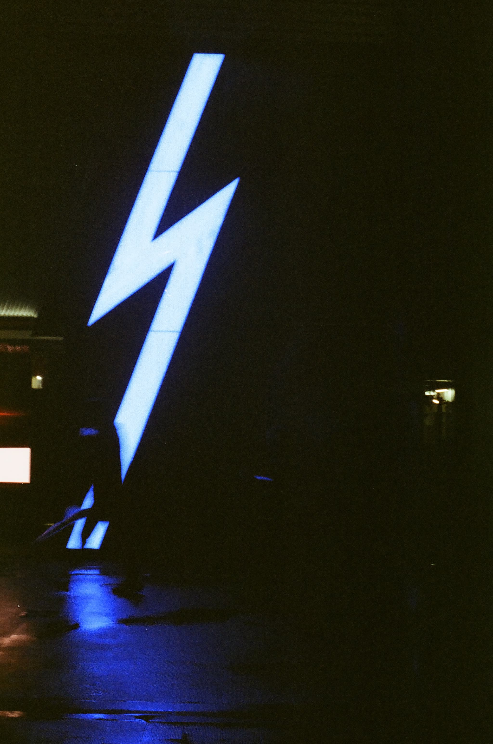 Candido 800 / Canon A-1